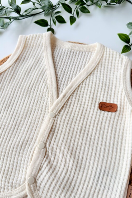 0-9 AY WAFFLE DESENLİ YELEK EKRU