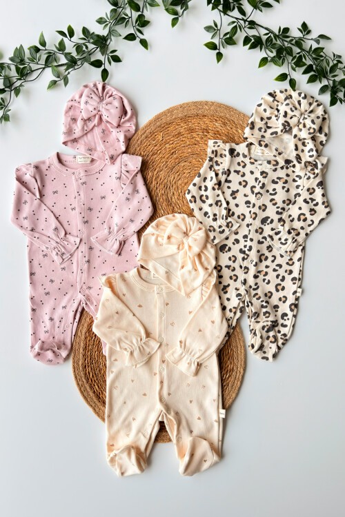 0-3 AY LEOPAR DESENLİ ŞAPKALI PATİKLİ ÜÇLÜ TULUM