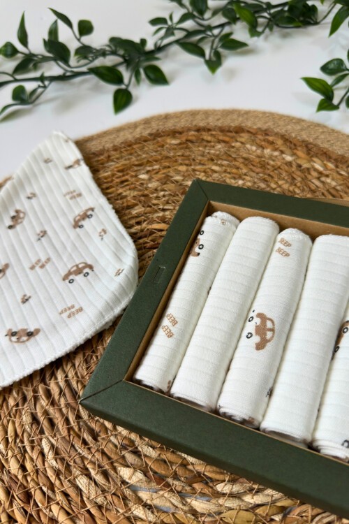 7Lİ AĞIZ SİLME MENDİLİ ARABA