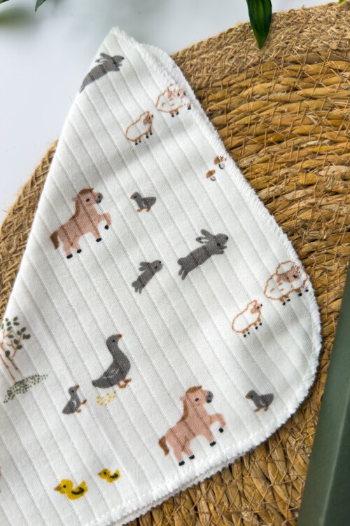 7Lİ AĞIZ SİLME MENDİLİ AT TAVŞAN DESENLİ