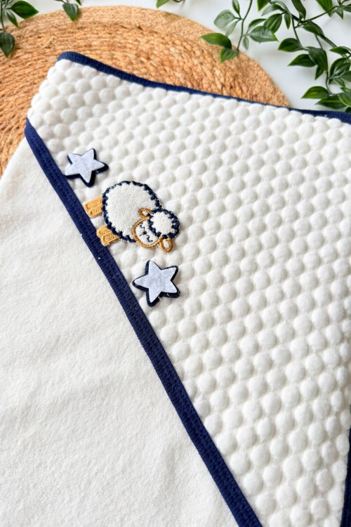 KUZULU BEBEK HAVLU BORNOZ TAKIMI LACİVERT