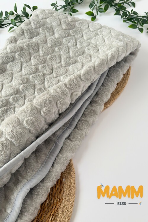 PELUŞ KALP BASKILI BATTANİYE 100*120 CM GRİ