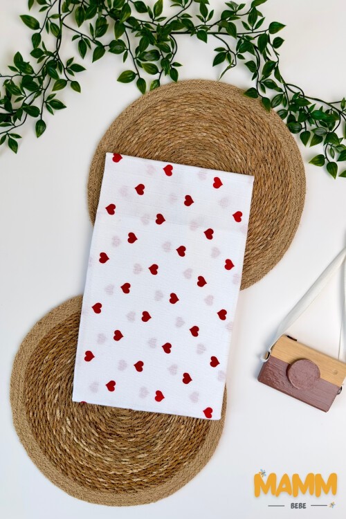 TEK KATLI KIRMIZI KALP DESENLİ MÜSLİN BATTANİYE 80*90 CM