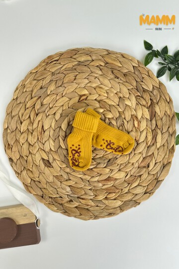 KAYDIRMAZ TABANLI ÇORAP SARI